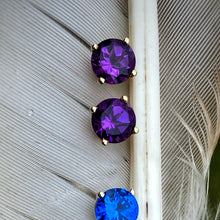 Load image into Gallery viewer, Amethyst and Gold Studs